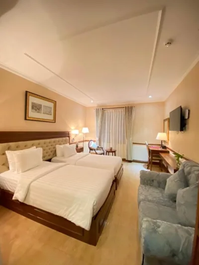 Central Hotel & Residences Swimming Pool – Photos 11